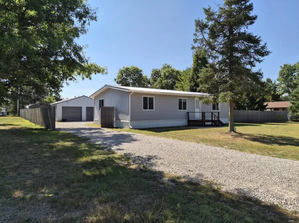 4079 W Pinecrest Rd, Grayling, MI 49738