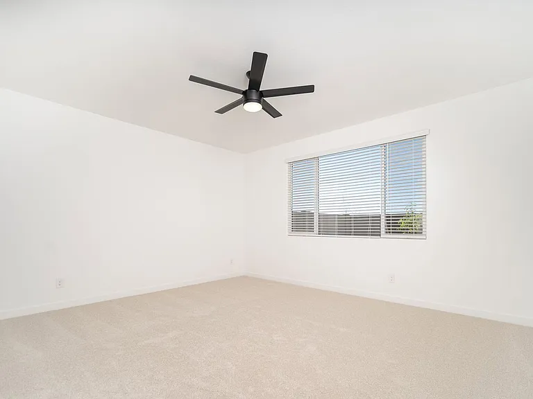 19214 W Marissa Dr — Photo 18