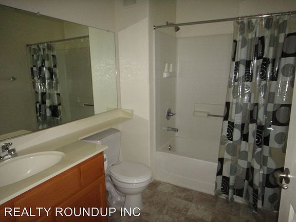 3rd image of 5201 Laguna Oaks Dr Unit 135