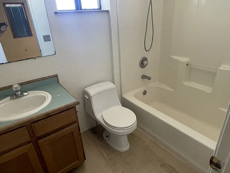 119 S Paseo Del Flag — Photo 10