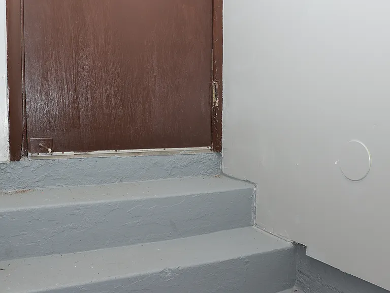 738 E Marquette Rd #G — Photo 10