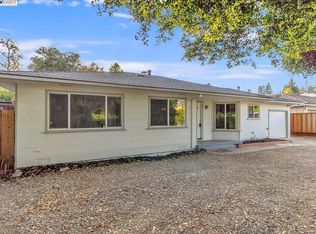 19535 Lake Chabot Rd, Castro Valley, CA 94546