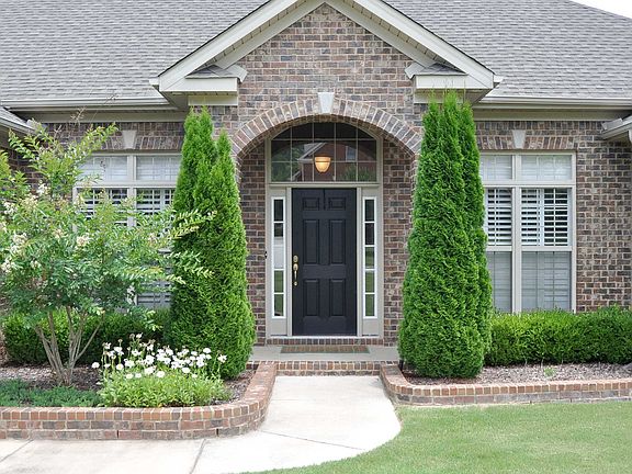 3rd image of 6708 Mountain Ledge Dr SE