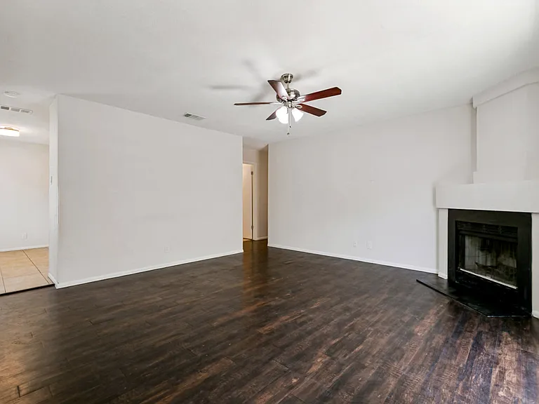 6819 Eden Grove Dr — Photo 3
