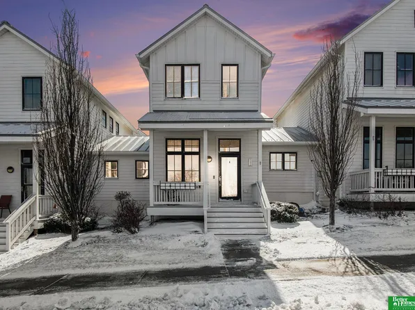 707 Pacific St, Omaha, NE 68108