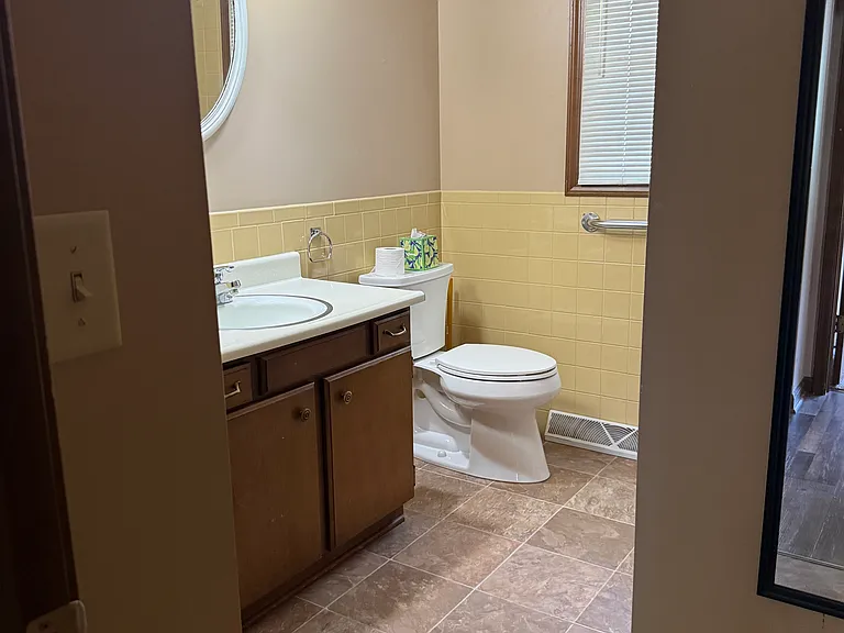 1119 Morningside Dr — Photo 16