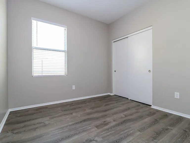 13506 W Marshall Ave — Photo 13