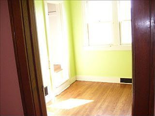 3rd image of 2712 Shirley St