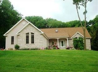 146 Westchester Ln, Valparaiso, IN 46385
