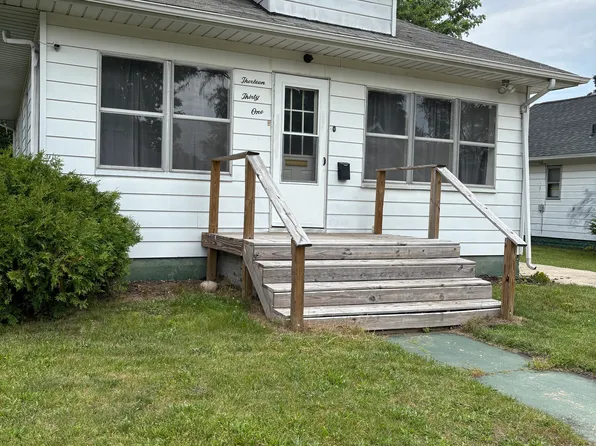 1331 Bissell St, South Bend, IN 46617