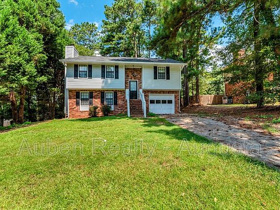 3rd image of 510 Adams Mill Ln