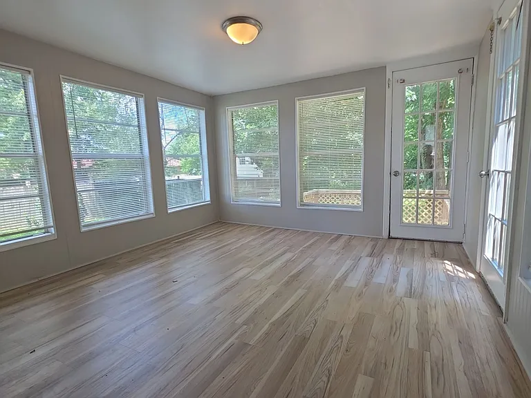 3582 Winchester Rd — Photo 10