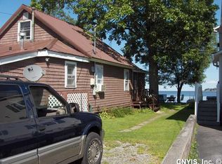 8990 Beach Rd, Brewerton, NY 13029