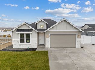 809 K St NE, Quincy, WA 98848