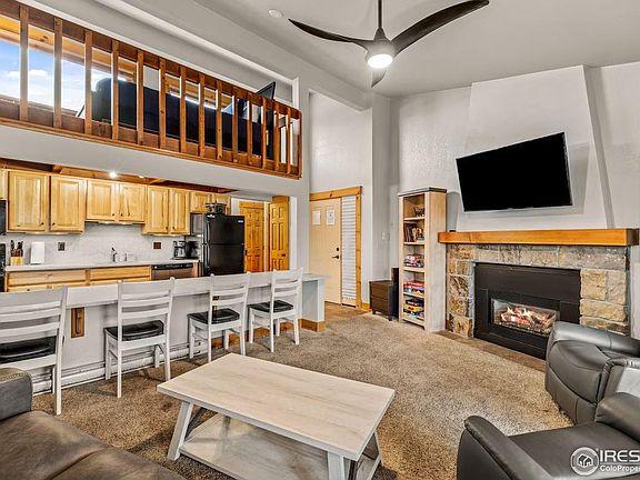 5th image of 2955 Columbine Dr #211