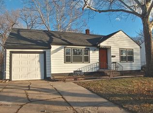 1562 N Floberta Rd, Wichita, KS 67208