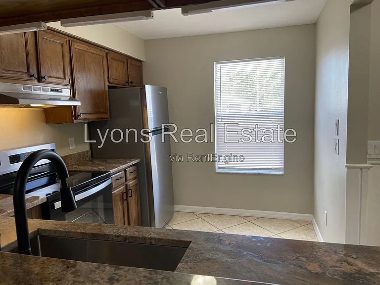 17407 Ellie Dr — Photo 22