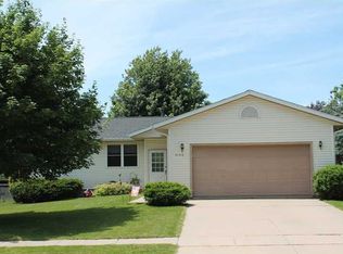 3100 3rd St, Marion, IA 52302