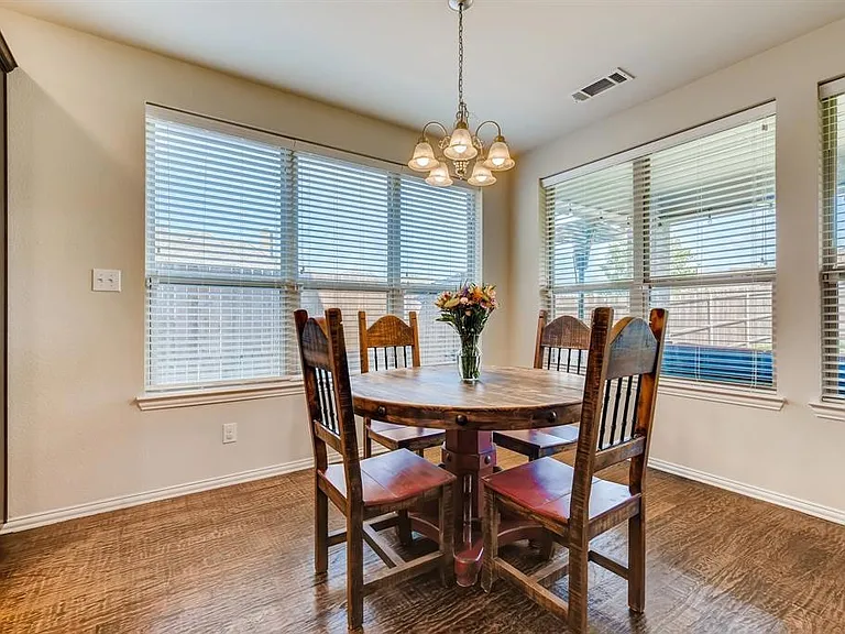 2642 Calmwood Dr — Photo 11