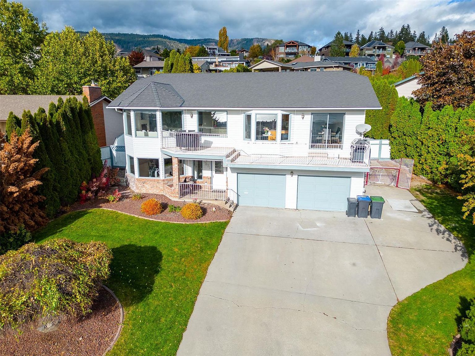 3272 Sundance Dr, West Kelowna, BC V4T 1S4 Zillow