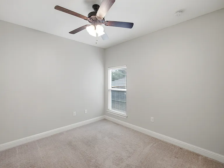 1874 Edge Ave — Photo 38