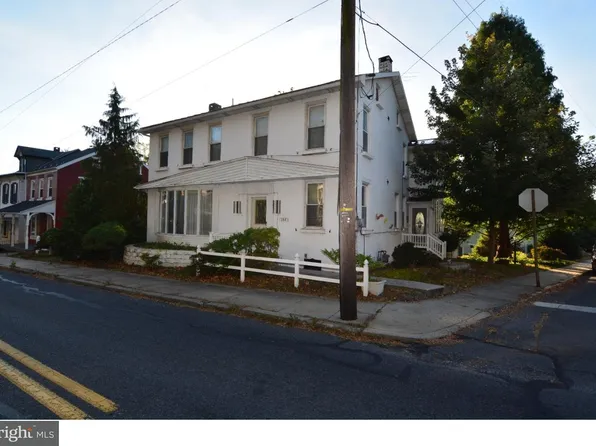 268 Main St, Leesport, PA 19533