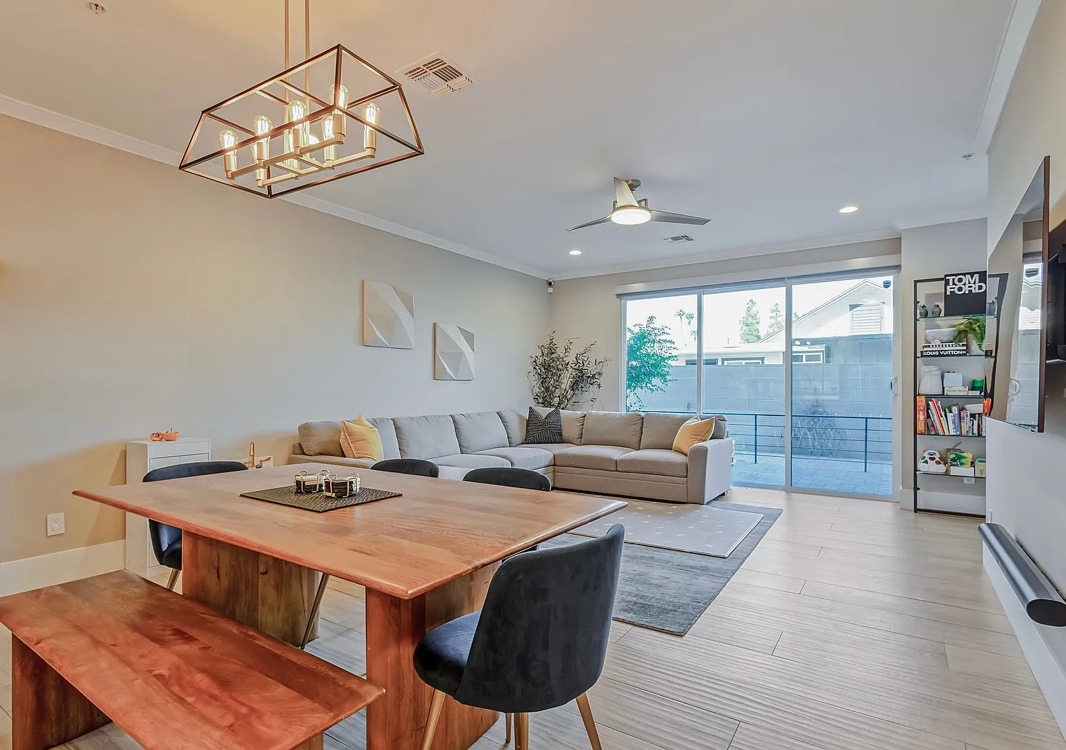 Luxury Townhouse For Rent in the Heart of Scottsdale! — Photo 4