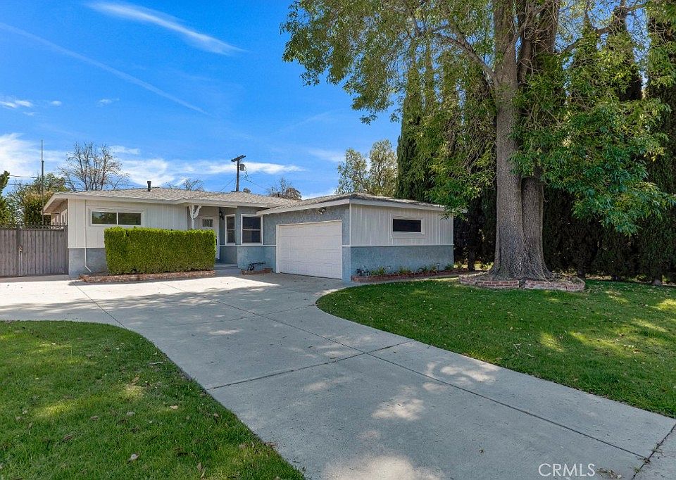 1st image of 10926 Gaynor Ave