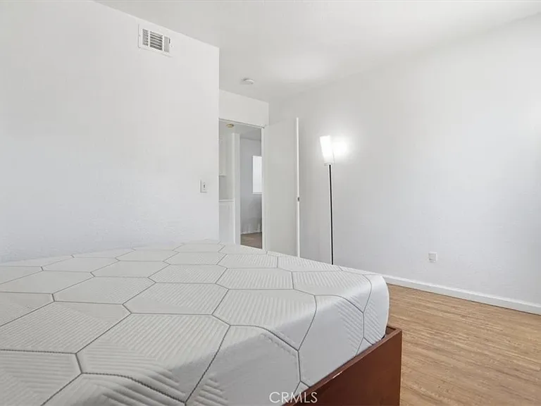 8541 Dove Creek Trl — Photo 24