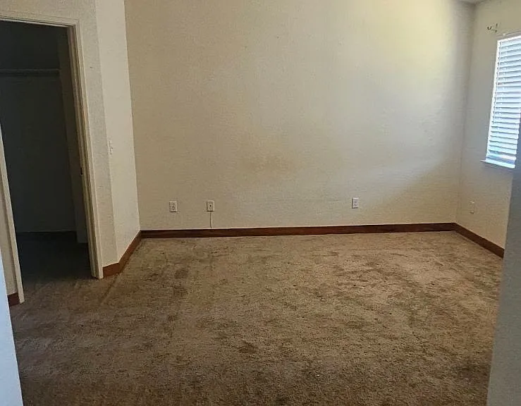 1981 Gordon Verner Cir — Photo 19
