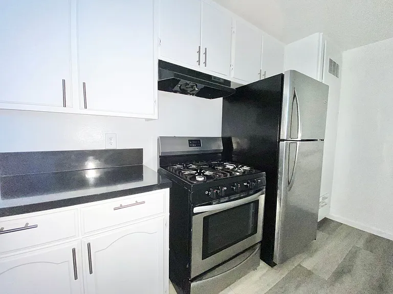 Rampart Village Villas — Photo 11