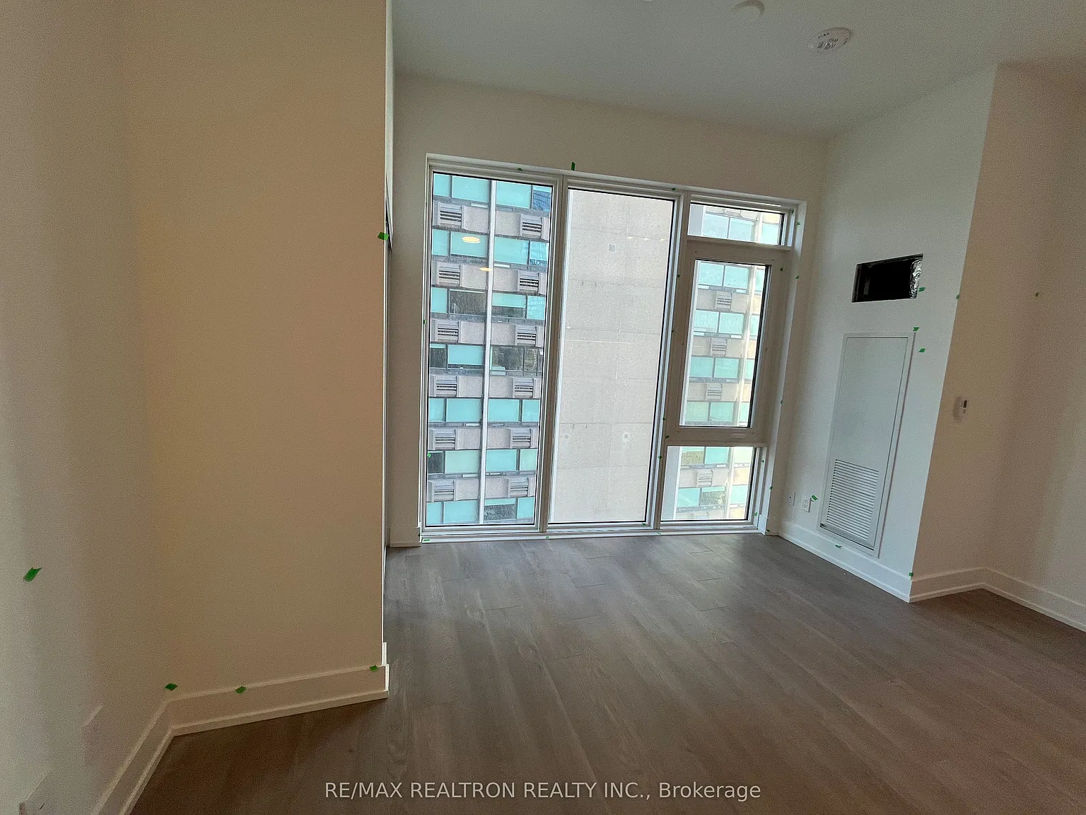 JAC Condos — Photo 4