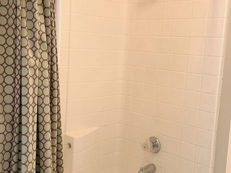 4704 Mill Pond Dr SE — Photo 7