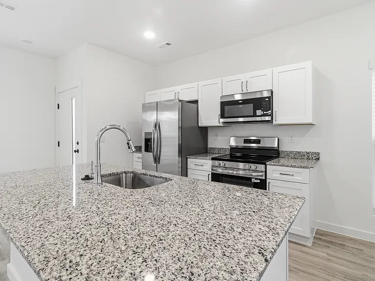 621 Apollo Ave — Photo 12