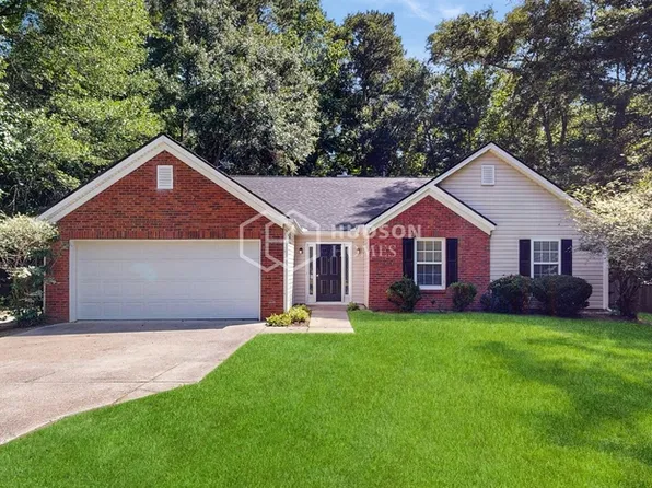 43 Clover Ct, Powder Springs, GA 30127