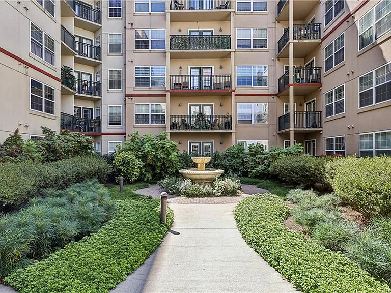 230 E Ponce De Leon Ave #221 — Photo 20