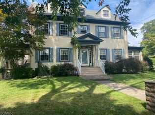 541 W Lake Ave, Rahway, NJ 07065