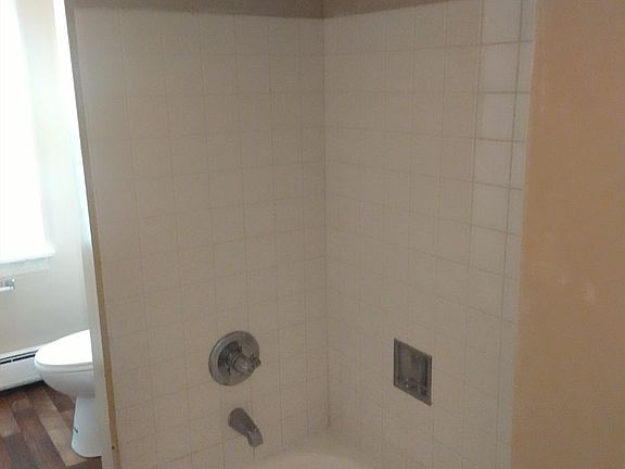 4th image of 25-3776 W 33rd St #25