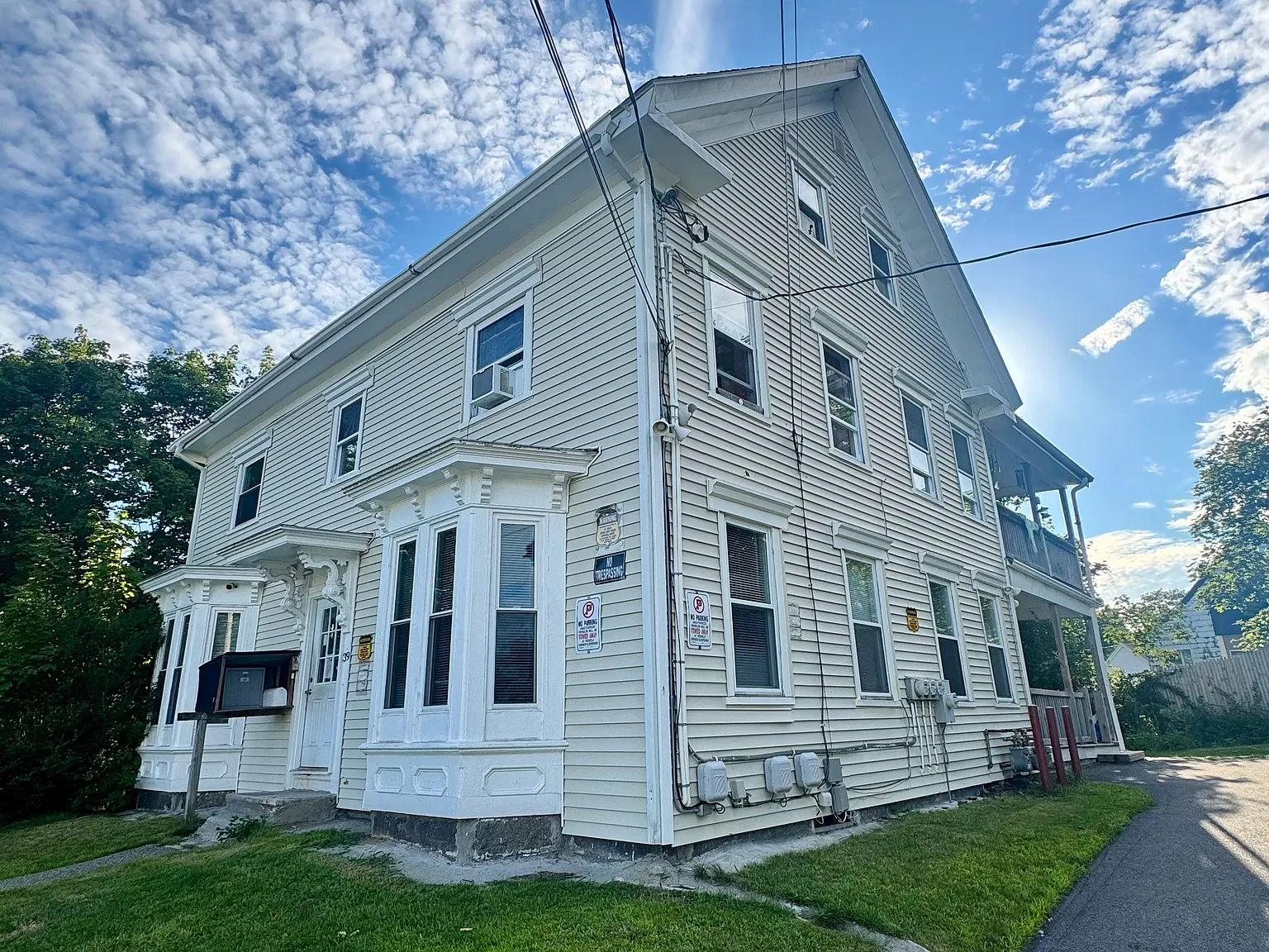 4 bed, 1200 sqft, $3,600 — Photo 1