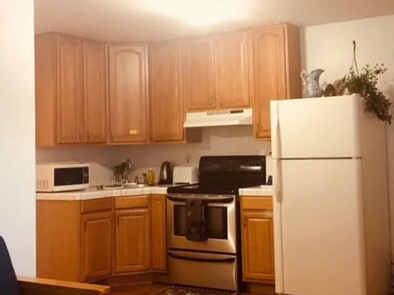 3132 Carlson Blvd #C — Photo 1