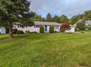 329 Abbe Rd, Enfield, CT 06082
