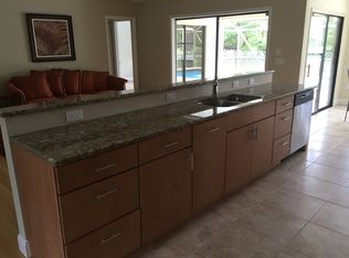 6415 98th St E, Bradenton, FL 34202