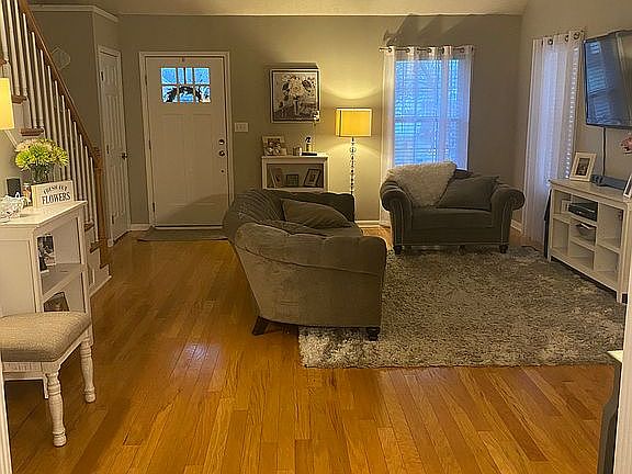 5th image of 6409 Autumn Oak Way