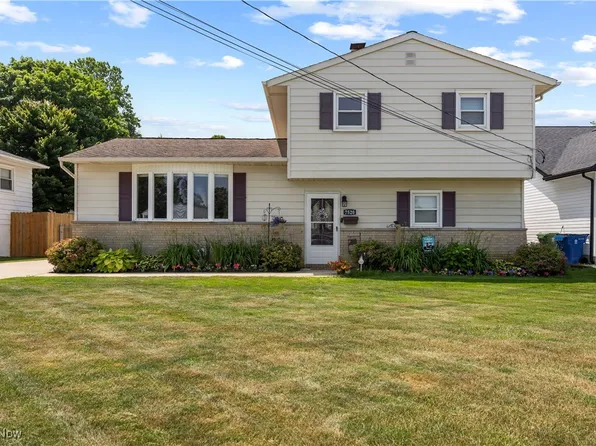 7520 Goldenrod Dr, Mentor On The Lake, OH 44060