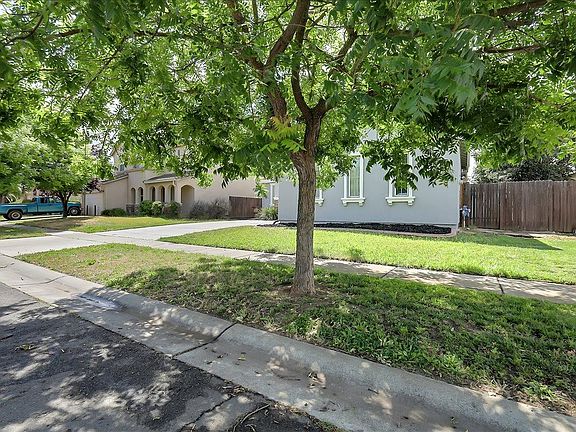 4th image of 1760 Cobblestone Dr