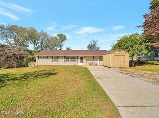 319 Sky Dr, Knoxville, TN 37912