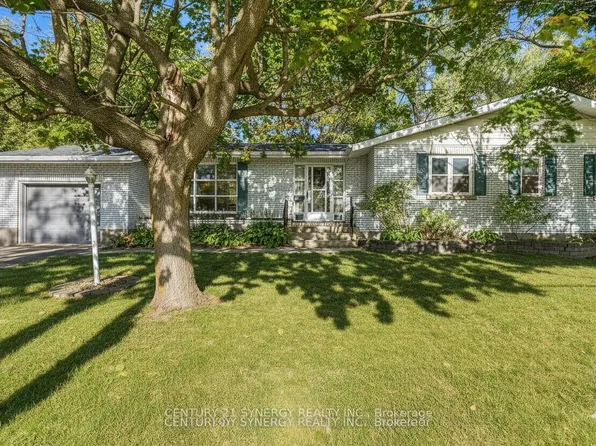 55 Drummond St W, Perth, ON K7H 2J9