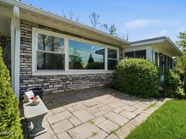 10436 Seminole Shore Dr, Huntsville, OH 43324