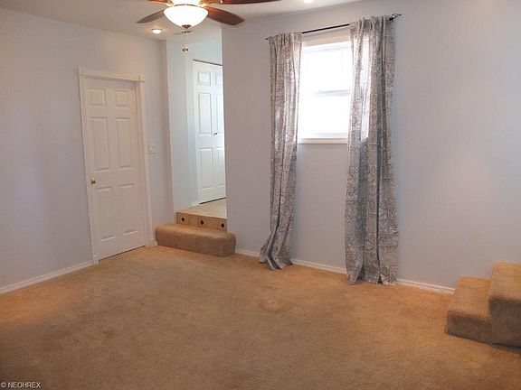 3rd image of 2847 Pomatan Ave