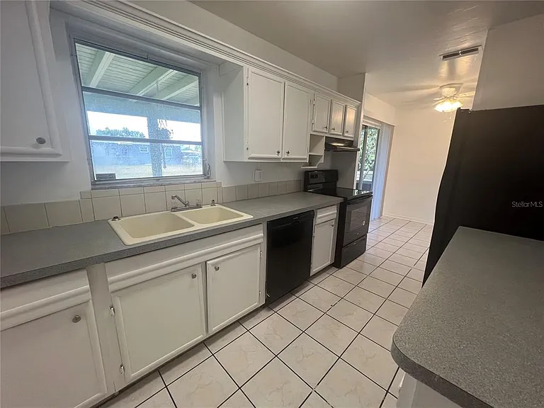 22070 Gatewood Ave — Photo 7